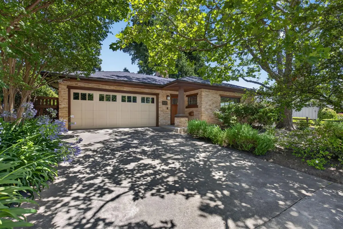 4621 Crestwood Way, Sacramento, CA 95822 - #1