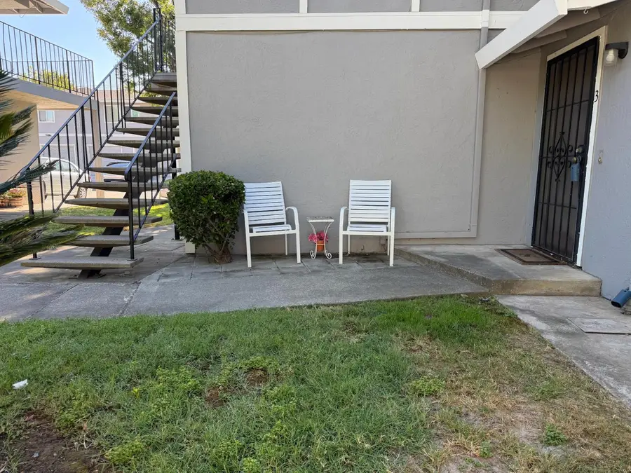 5820 Shadow Creek Drive #3, Sacramento, CA 95841 - #2