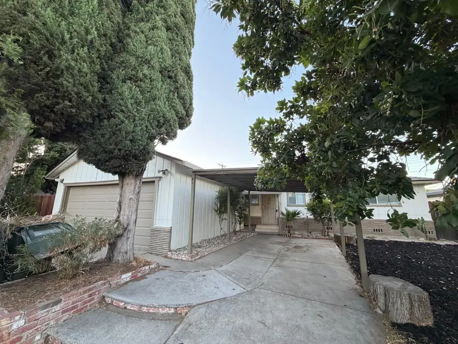 7430 Cosgrove Way, Sacramento, CA 95822 - #2