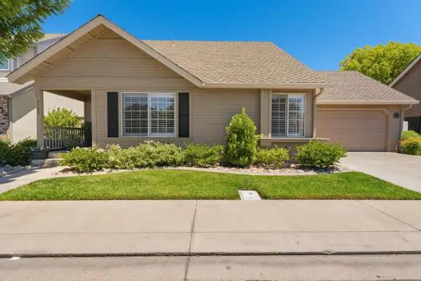 2100 Cobblestone Manor, Modesto, CA 95355