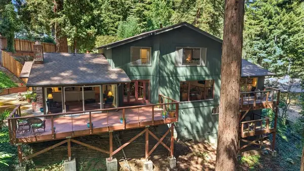877 Lost Acre Drive, Felton, CA 95018