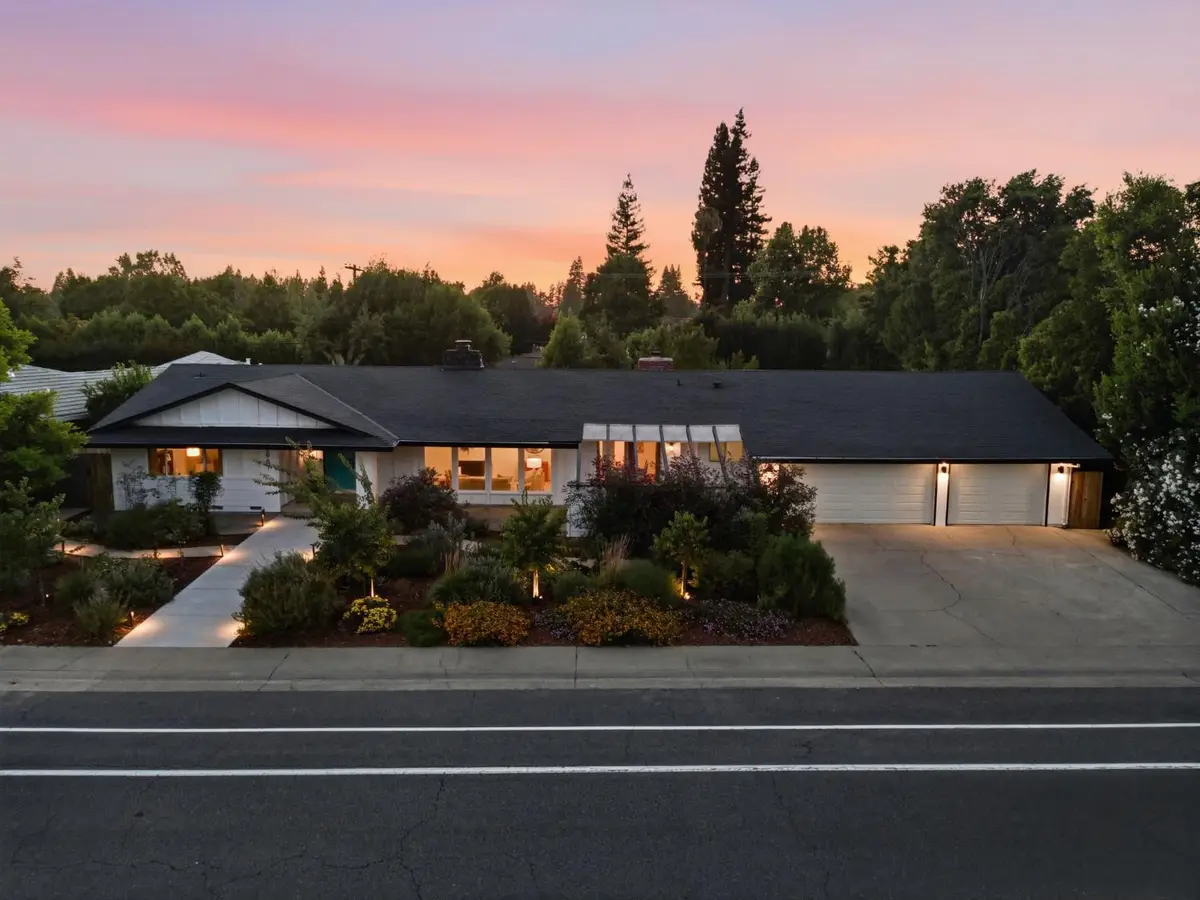 3961 American River Dr, Sacramento, CA 95864 - #1