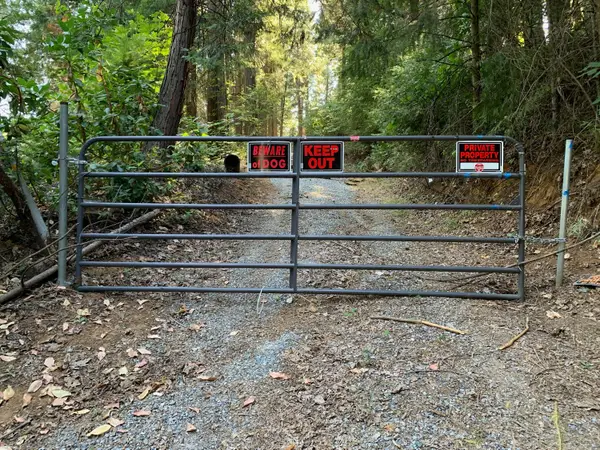 5727 Starkes Grade Road, Pollock Pines, CA 95726
