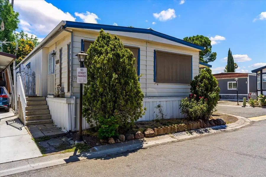 7533 Alta Mira Circle #109, North Highlands, CA 95660 - #3