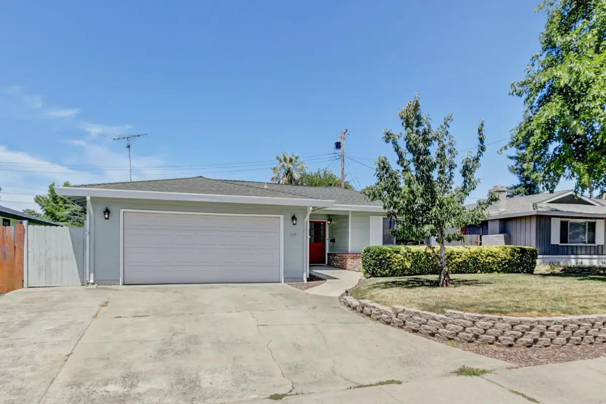 208 Baldwin Avenue, Roseville, CA 95678 - #1