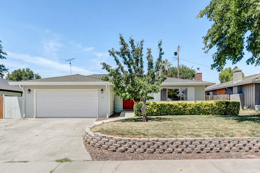 208 Baldwin Avenue, Roseville, CA 95678 - #2