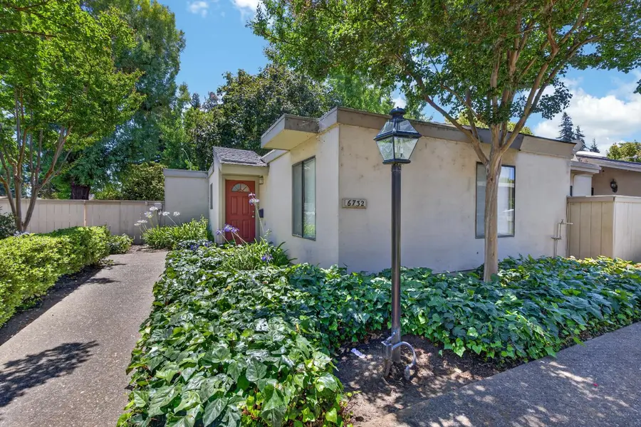 6732 Cumberland Place, Stockton, CA 95219 - #2