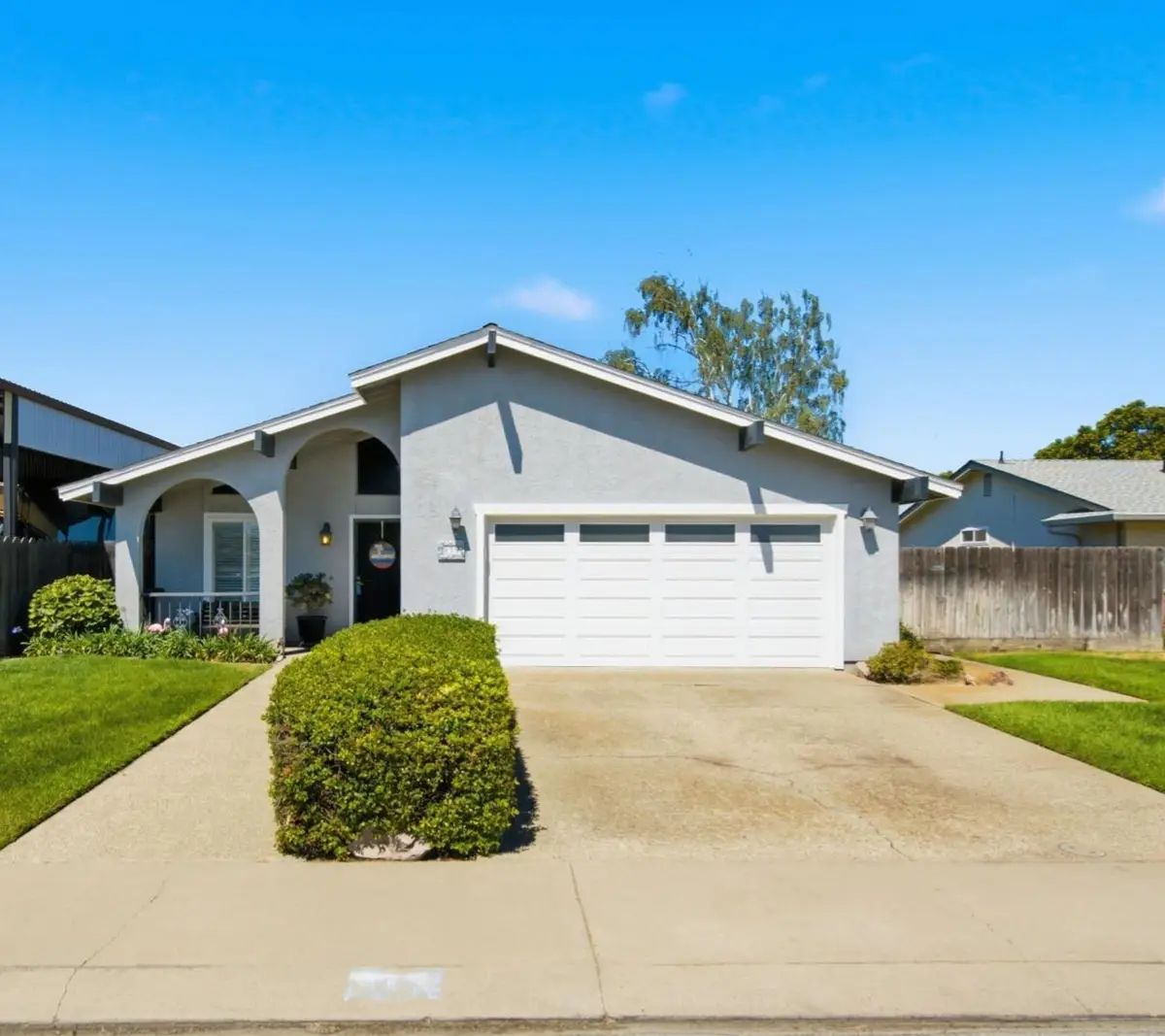 879 Carson Avenue, Manteca, CA 95337 - #1
