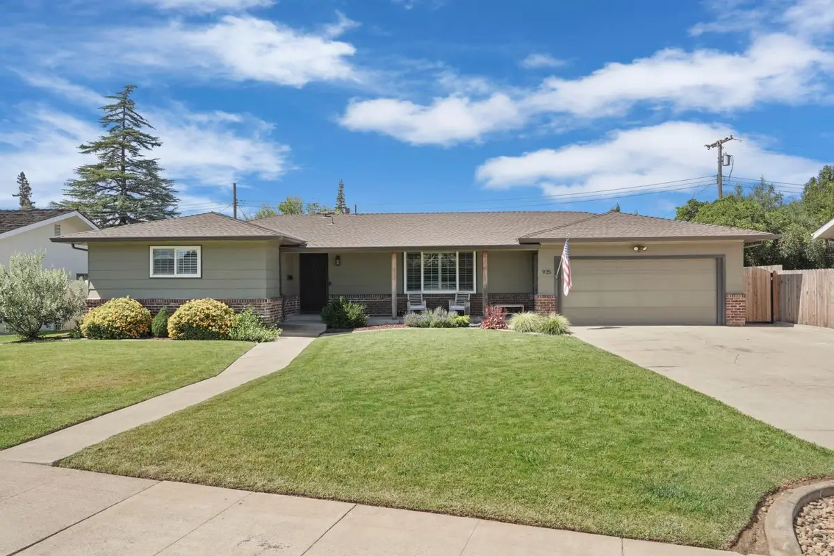 935 Daisy Avenue, Lodi, CA 95242 - #1