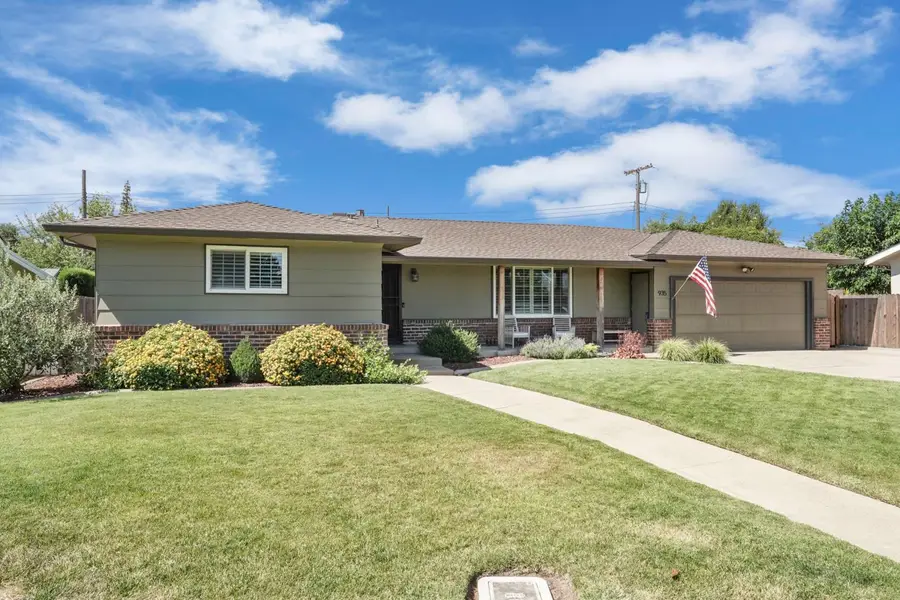935 Daisy Avenue, Lodi, CA 95242 - #3