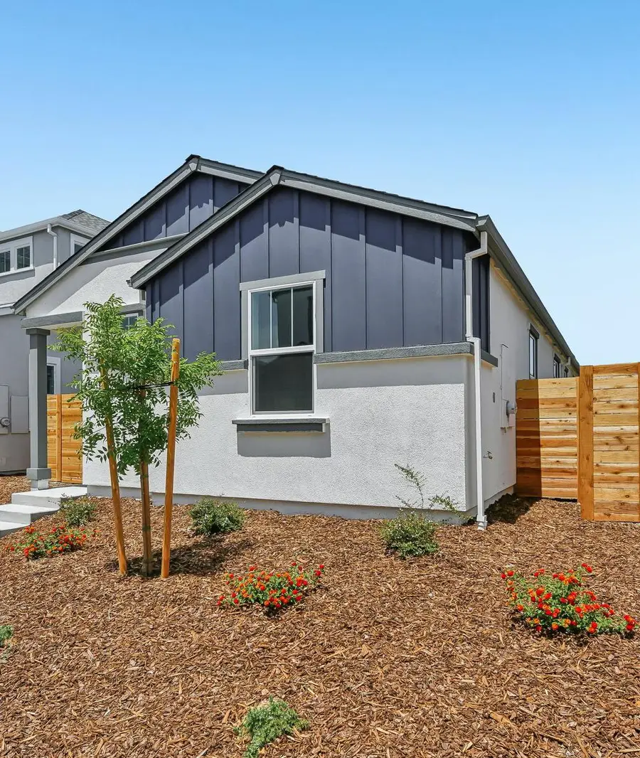 6425 Ventris Walk, Sacramento, CA 95823 - #3
