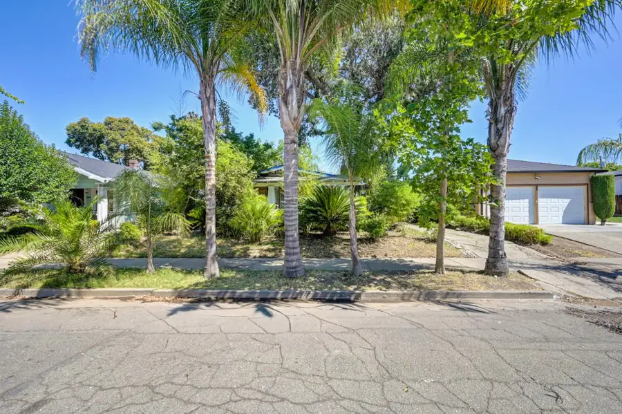 1525 W Flora Street, Stockton, CA 95203 - #2