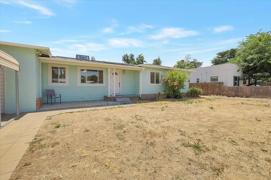 248 S Lawrence Avenue, Yuba City, CA 95991 - #3