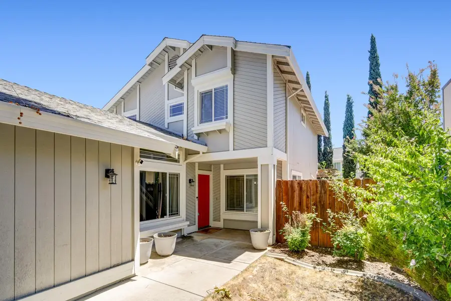 6932 Springmont Drive, Elk Grove, CA 95758 - #2