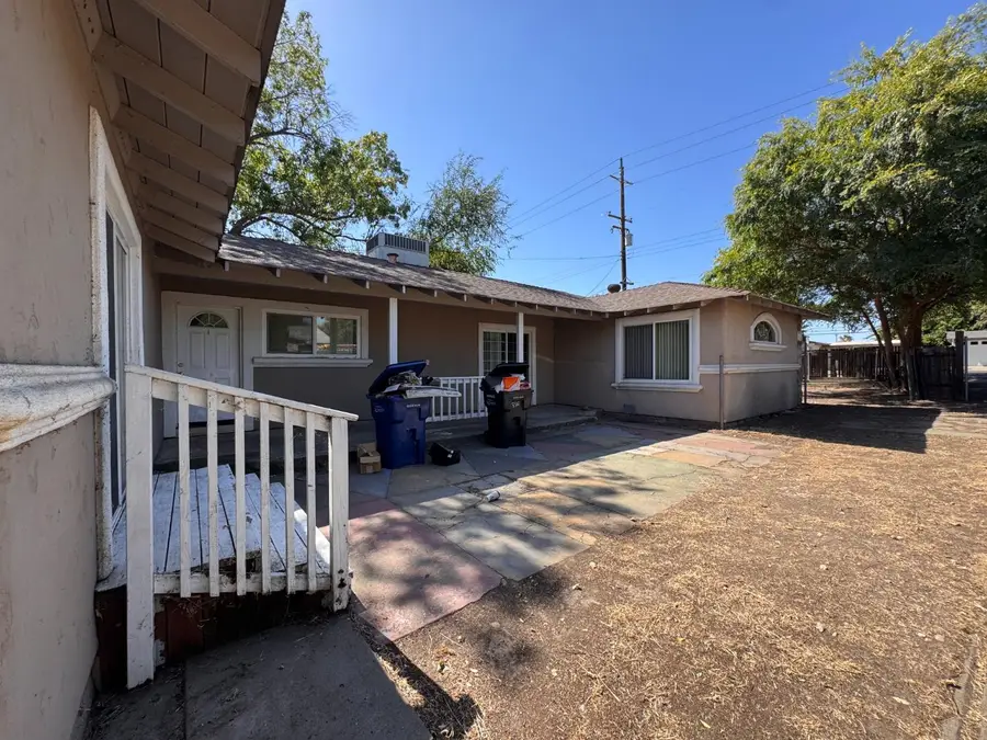 3310 U Street, Antelope, CA 95843 - #2