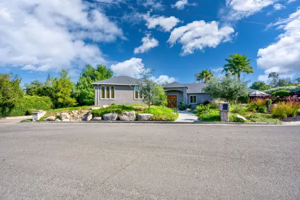 6190 Country Club Place, Atwater, CA 95301