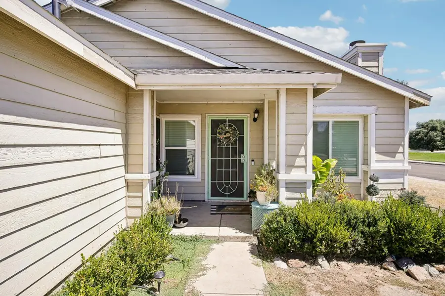 3655 Castlepark Drive, Riverbank, CA 95367 - #2