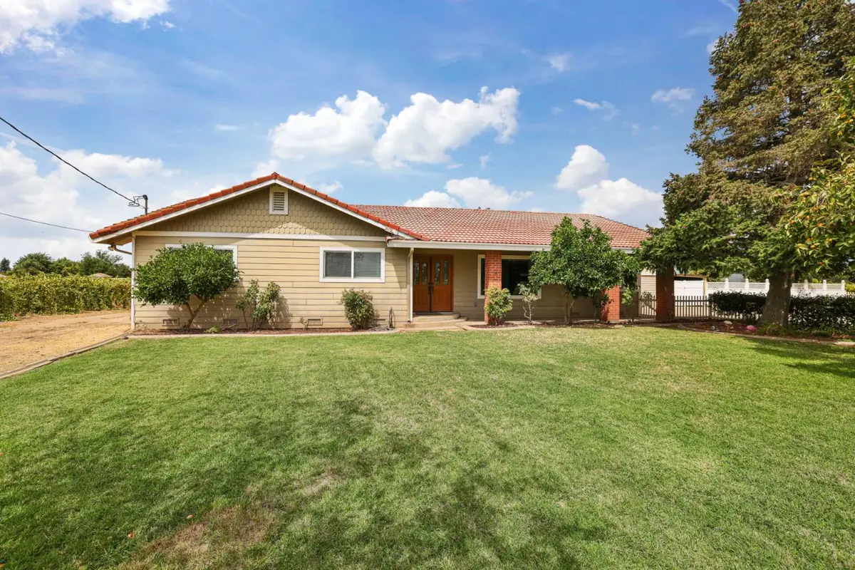 10675 E Peltier Road, Acampo, CA 95220 - #1