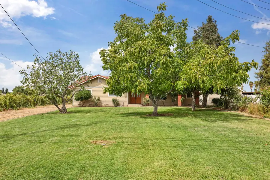 10675 E Peltier Road, Acampo, CA 95220 - #3