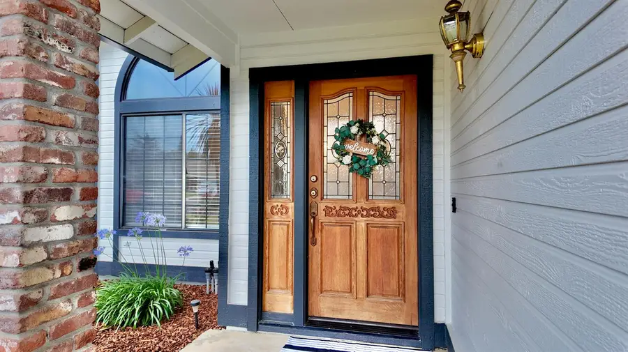 102 Davis Court, Roseville, CA 95678 - #3