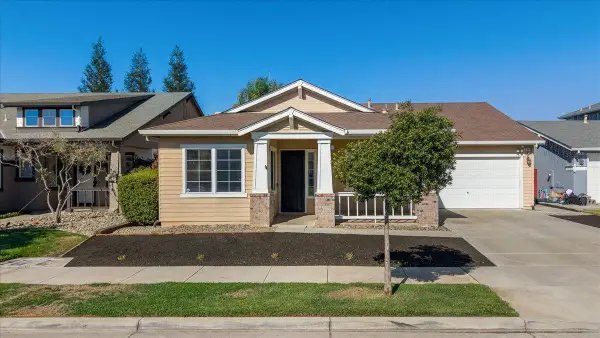 564 Old Bluff Court, Oakdale, CA 95361