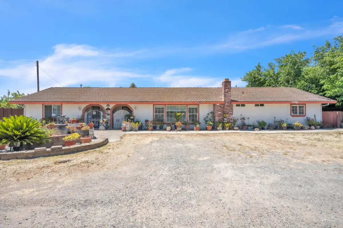8156 Stevenson Avenue, Sacramento, CA 95828 - #1