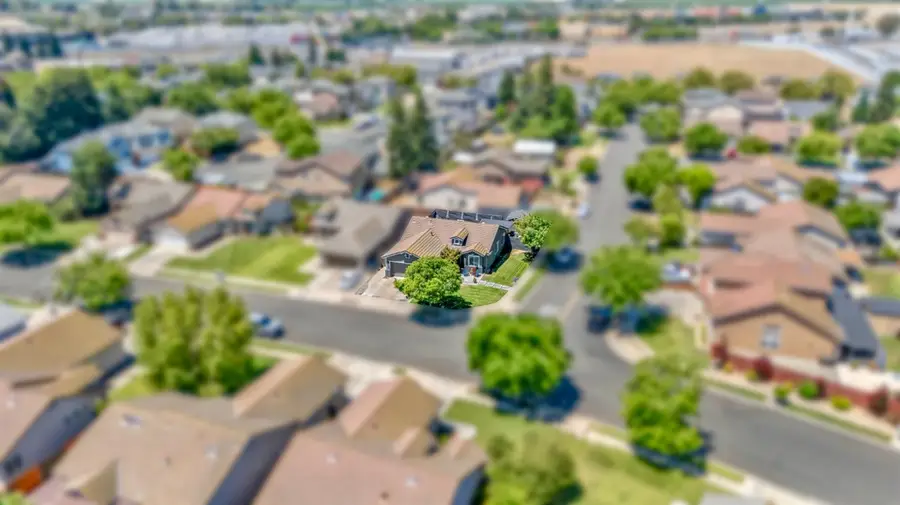 3327 Summer Creek Drive, Turlock, CA 95382 - #3