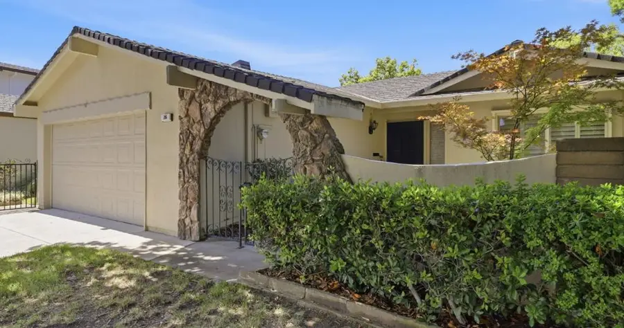 26 Miranda Court, Sacramento, CA 95822 - #3