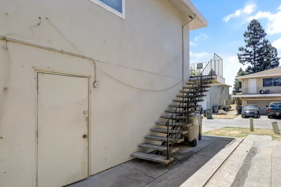 7384 Franklin Boulevard #4, Sacramento, CA 95823 - #2
