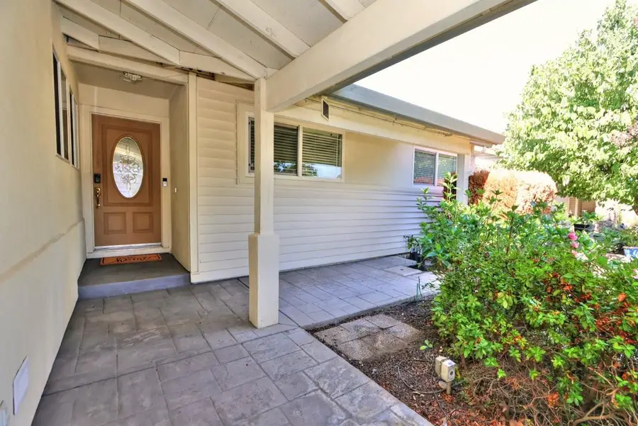 8645 Fallbrook Way, Sacramento, CA 95826 - #2
