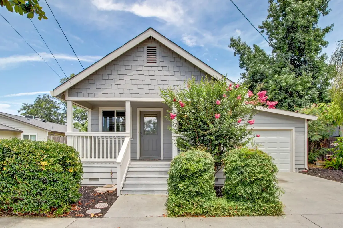 411 Berkeley Avenue, Roseville, CA 95678 - #1