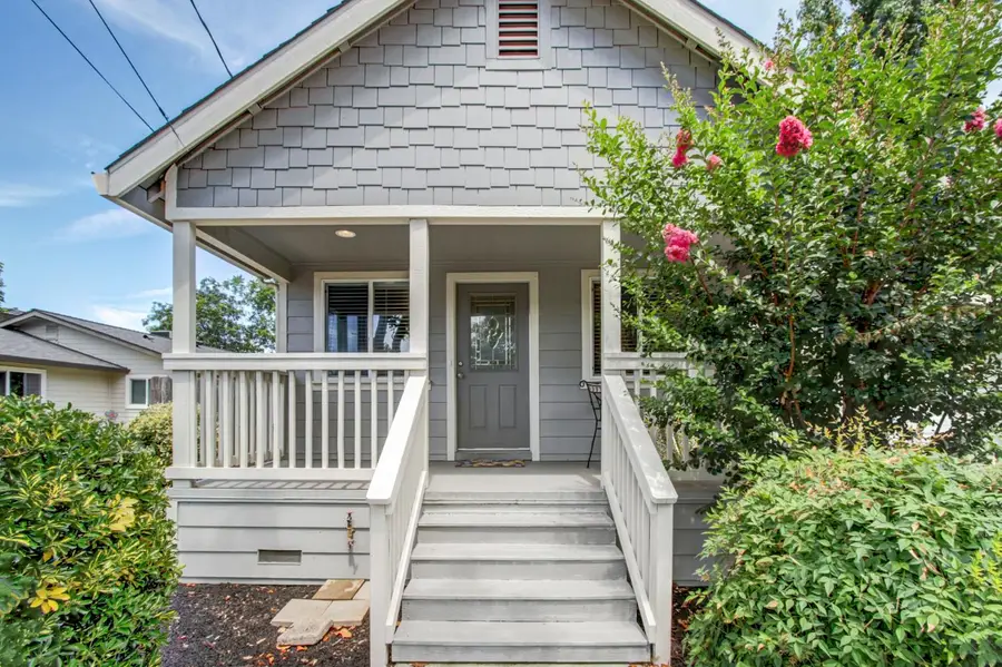 411 Berkeley Avenue, Roseville, CA 95678 - #2