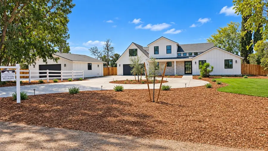 11740 Cresthill Drive, Elk Grove, CA 95624 - #2