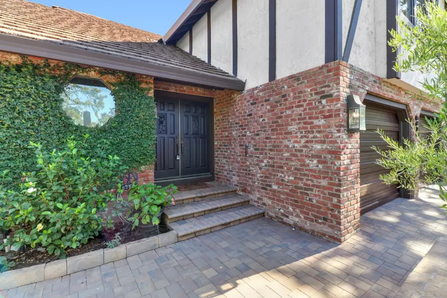 5120 N Ravine Lane, Fair Oaks, CA 95628 - #2