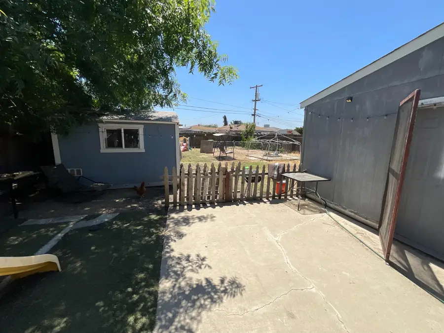 290 E Grove, Atwater, CA 95301 - #2