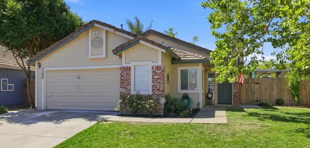 5200 Laguna Crest Way, Elk Grove, CA 95758 - #1
