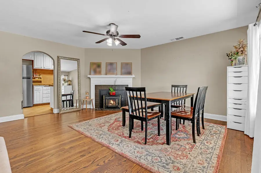 1829 Roanoke Avenue, Sacramento, CA 95838 - #2