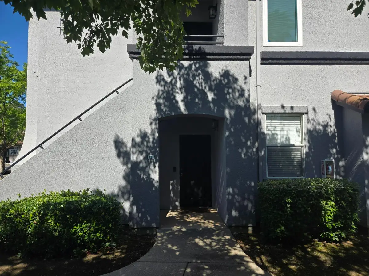 5201 Laguna Oaks Drive #121, Elk Grove, CA 95758 - #1