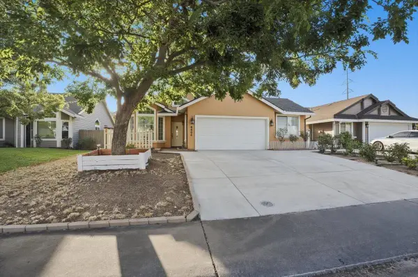 8404 Misty Pass Way, Antelope, CA 95843
