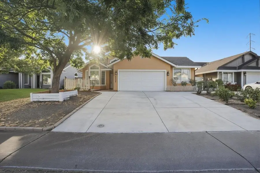 8404 Misty Pass Way, Antelope, CA 95843 - #2