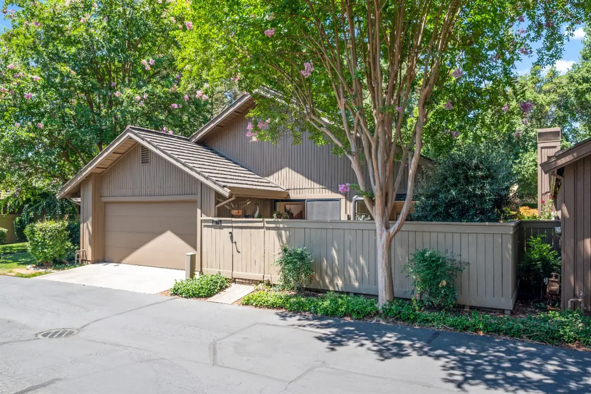1839 Discovery Village Lane, Gold River, CA 95670 - #1