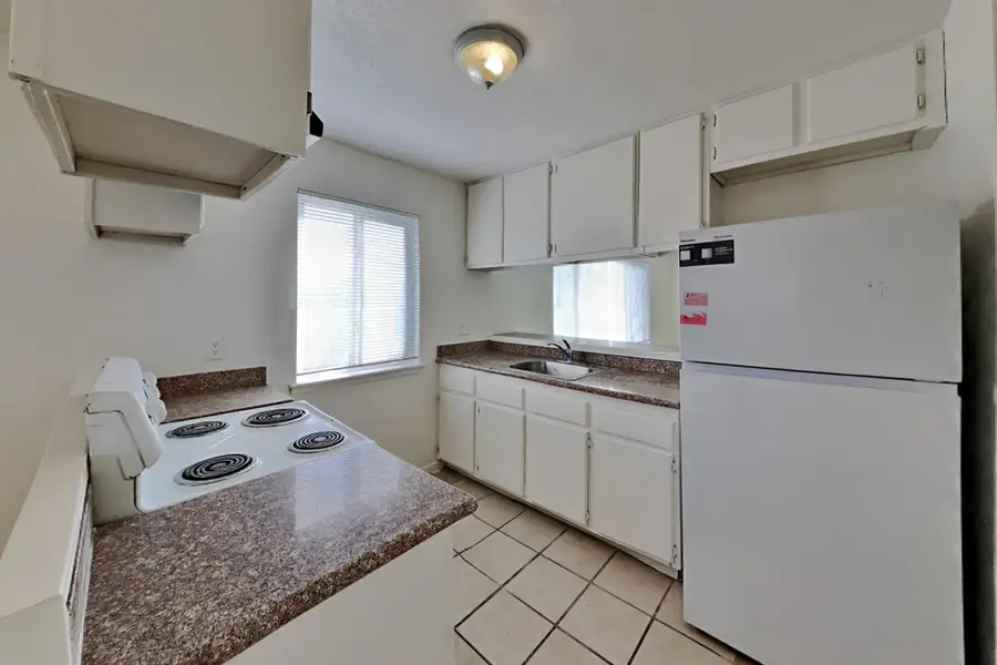 5644 Odea Drive, Sacramento, CA 95824 - #3