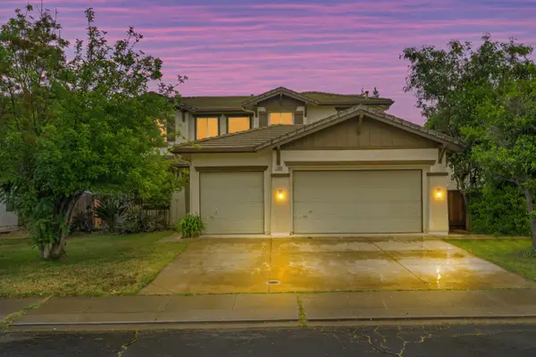 1994 Pasado Avenue, Manteca, CA 95336
