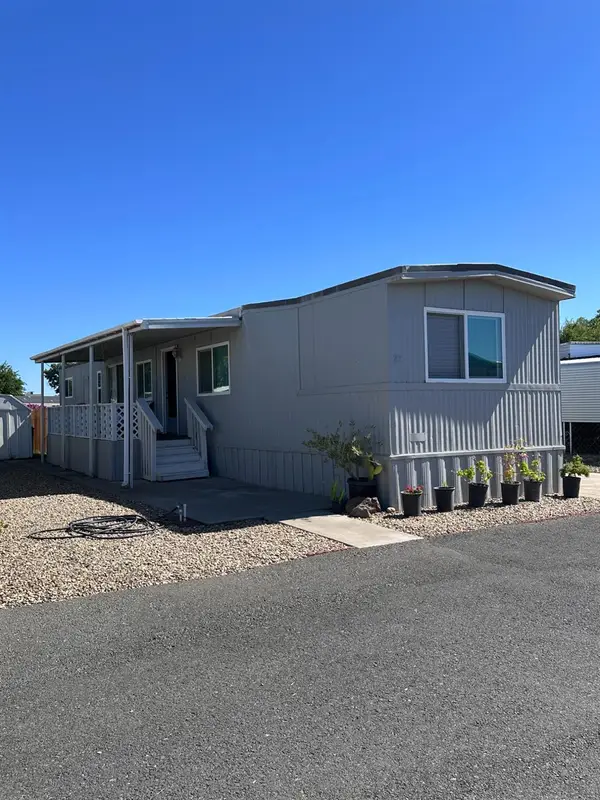 605 Pringle Avenue #22, Galt, CA 95632