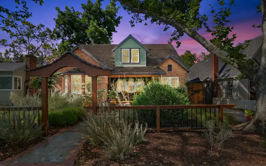 2509 10th Avenue, Sacramento, CA 95818 - #2