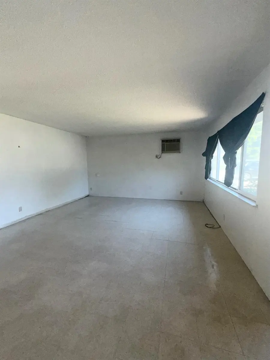 302 Cordova Lane, Stockton, CA 95207 - #3
