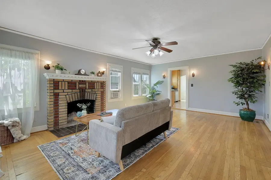818 11th Street, Marysville, CA 95901 - #3