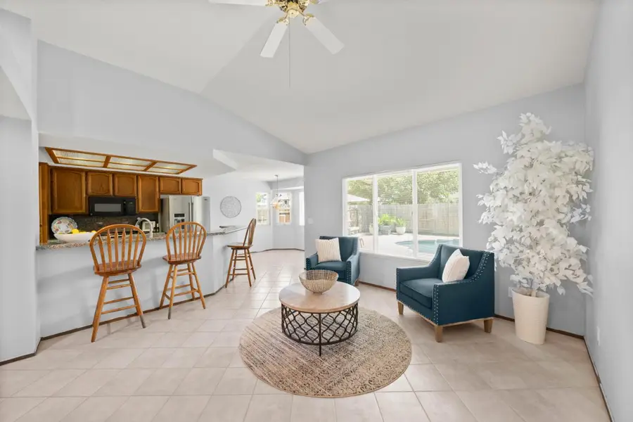 8660 N Delahye Circle, Sacramento, CA 95828 - #3