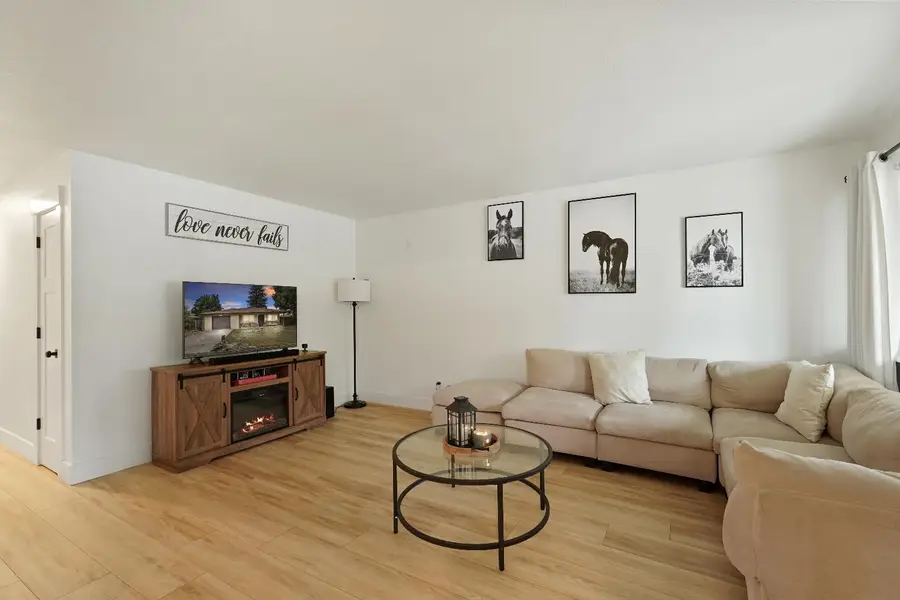 2966 Hillview Drive, Yuba City, CA 95993 - #2