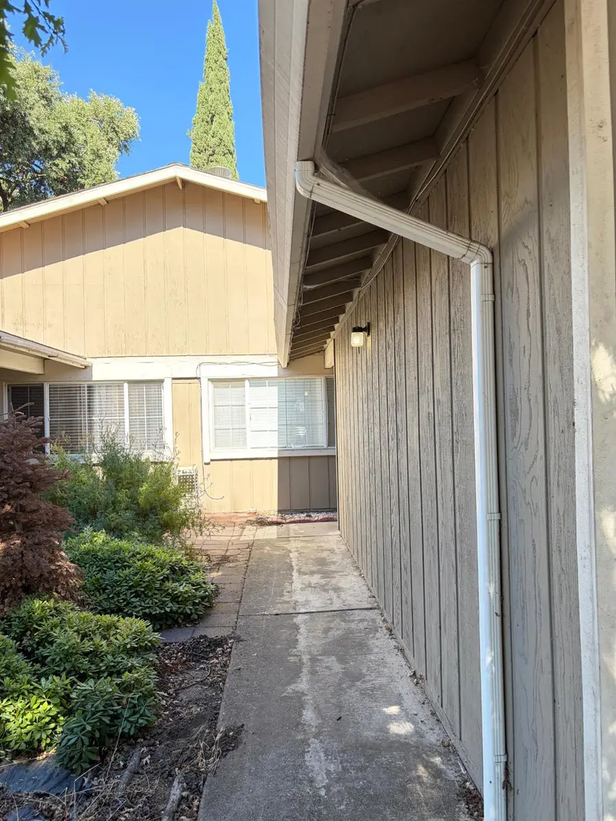 9340 E Mira Del Rio Drive, Sacramento, CA 95827 - #3